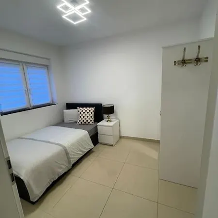 アパート Exklusive Flughafen-messe Naehe Duesseldorf